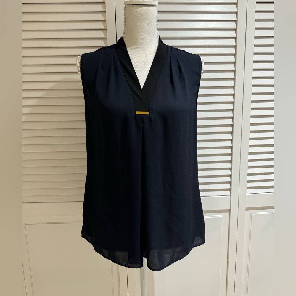 T Tahari Navy Sleeveless Blouse Top